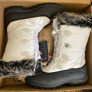 Women’s Kamik winter boots brand new